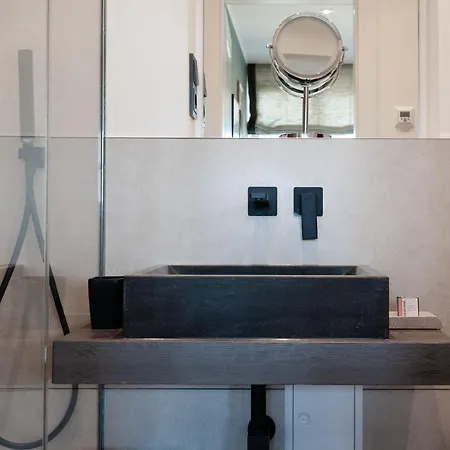 Living Lorens No 10 Apartment *